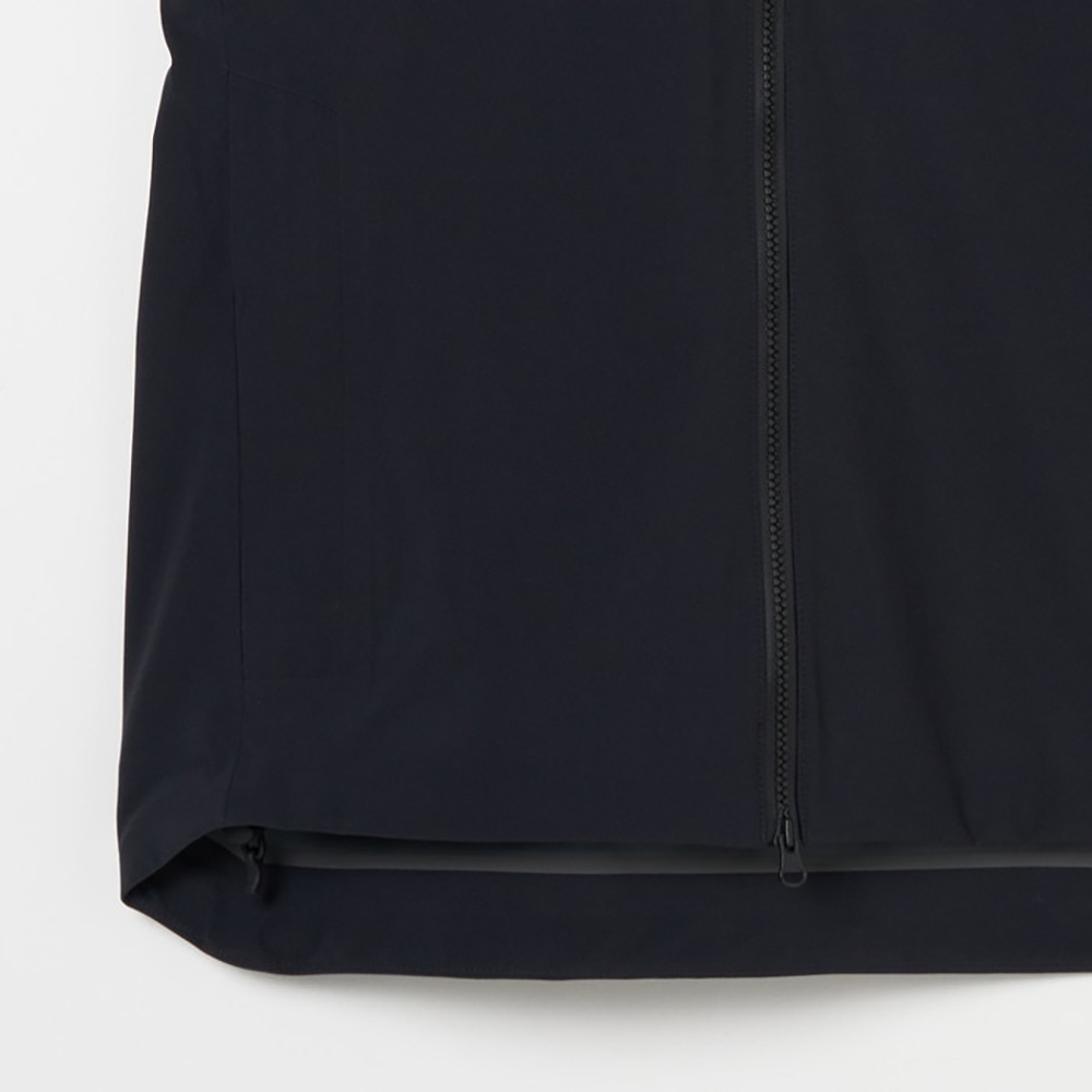 J.LINDEBERG（メンズ）ゴルフウェア アウター 完全防水 Bridge Padded Rain ジャケット 071-52918-019
