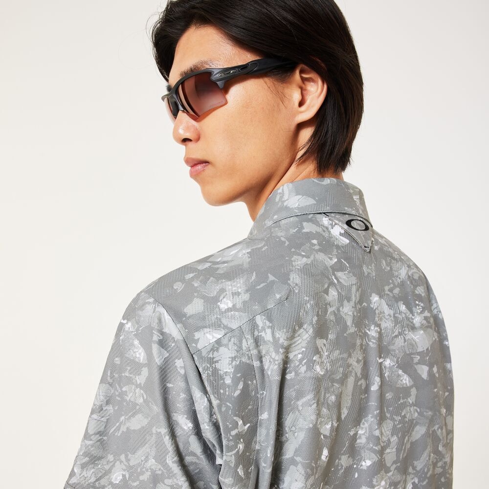 オークリー（OAKLEY）（メンズ）ゴルフウェア 吸汗速乾 SKULL GEO FOLIAGE 半袖シャツ FOA407598-86E