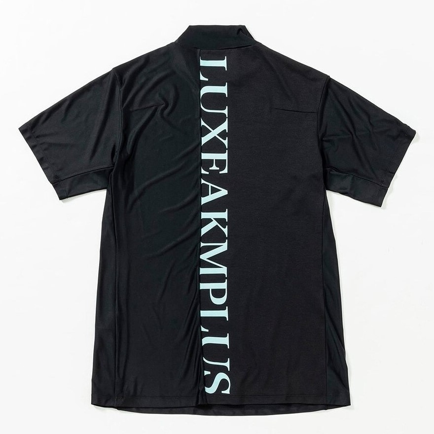 リュクスエイケイエムプラス（LUXEAKMPLU）（メンズ）ゴルフ 半袖 BACK VERTICAL ロゴモックネックシャツ LAT-24003black x turquoise