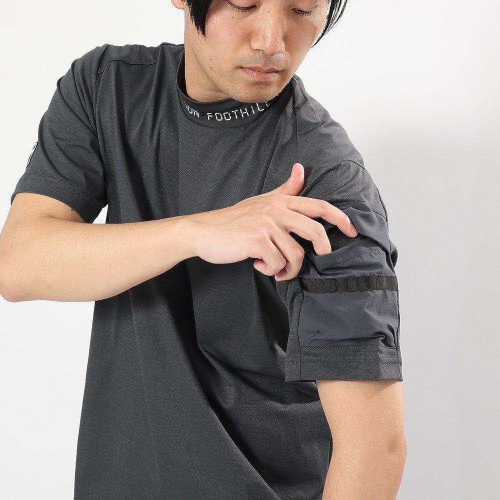 オークリー（OAKLEY）（メンズ）ゴルフウェア 吸汗速乾 モックネック 半袖  STALWART GORP シャツ FOA409158-2DE