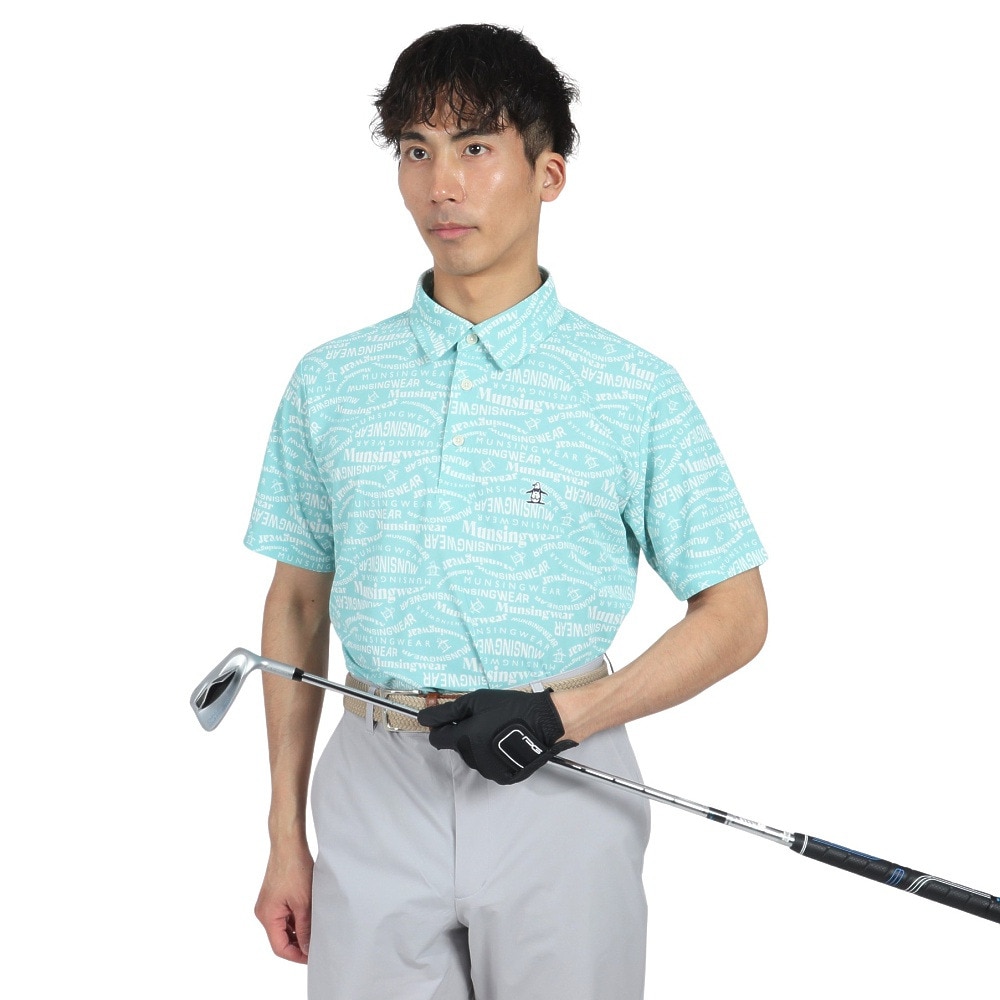 マンシングウエア（MUNSING WEAR）（メンズ）ゴルフウェア 吸汗速乾 遮熱 サンスクリーン マルチロゴ総柄プリント 半袖ポロシャツ MG5SHS84M EM00