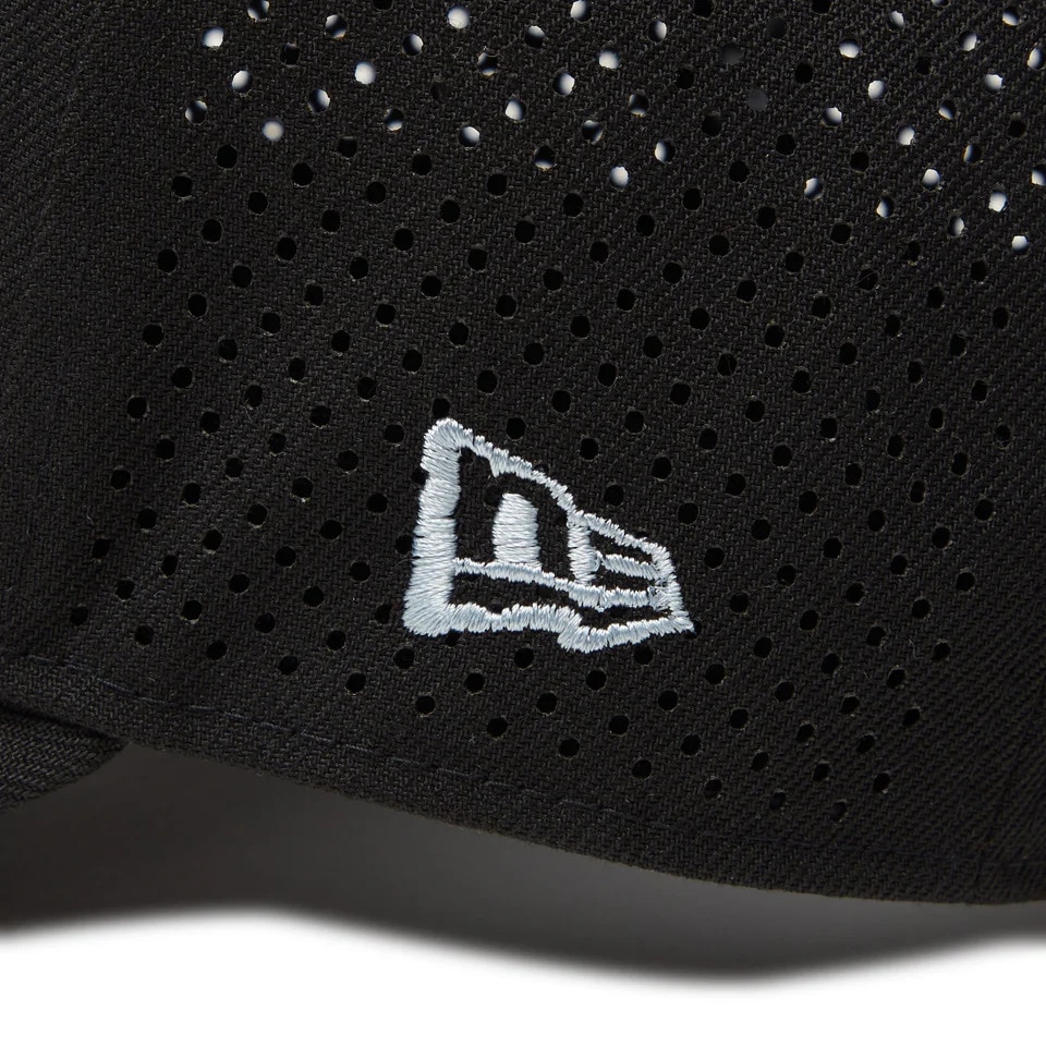 ニューエラ（NEW ERA）（メンズ、レディース）ゴルフ 通気性 抗菌 キャップ 9FORTY A-Frame Classic Logo レーザーパフォーテッド 14326324
