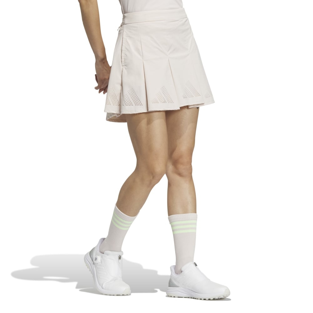 アディダス（adidas）（レディース）ゴルフウェア インナーパンツ付き 吸汗速乾 BOSロゴパンチングフレアスカート IKJ57-IN6593BEG★★★