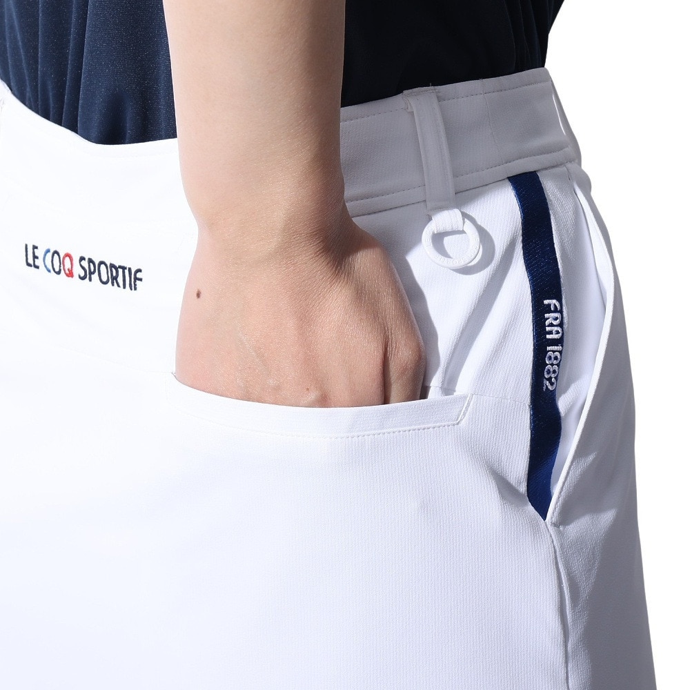 ルコックスポルティフ（lecoqsportif）（レディース）ゴルフウェア インナーパンツ付き 吸汗速乾 裾ロゴスポーティスカート QGWXJE03 WH00