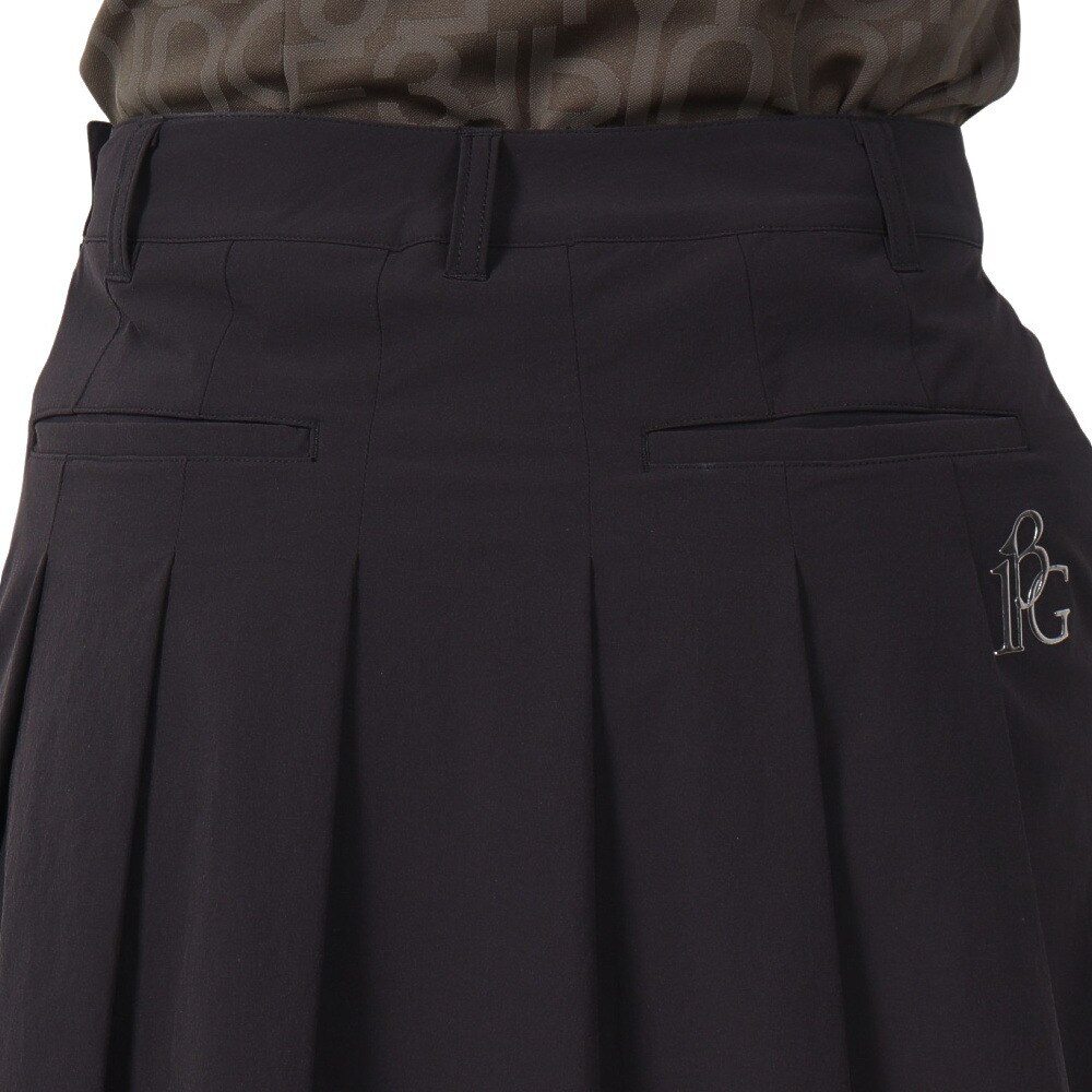 ウノ ピゥ ウノ ウグァーレ トレ（1PIU1UGUALE3）（レディース）ゴルフウェア PLEATS スカート 113G インナーショーツ付き GSP087 BLK