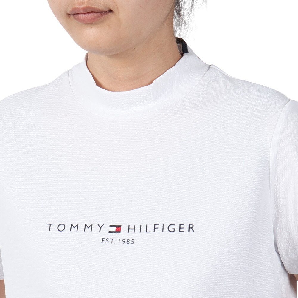 トミー ヒルフィガー ゴルフ（TOMMY HILFIGER GOLF）（レディース）ゴルフウェア 吸水速乾 抗菌防臭 フロントロゴ 半袖 モックネックシャツ THLA512-WHT