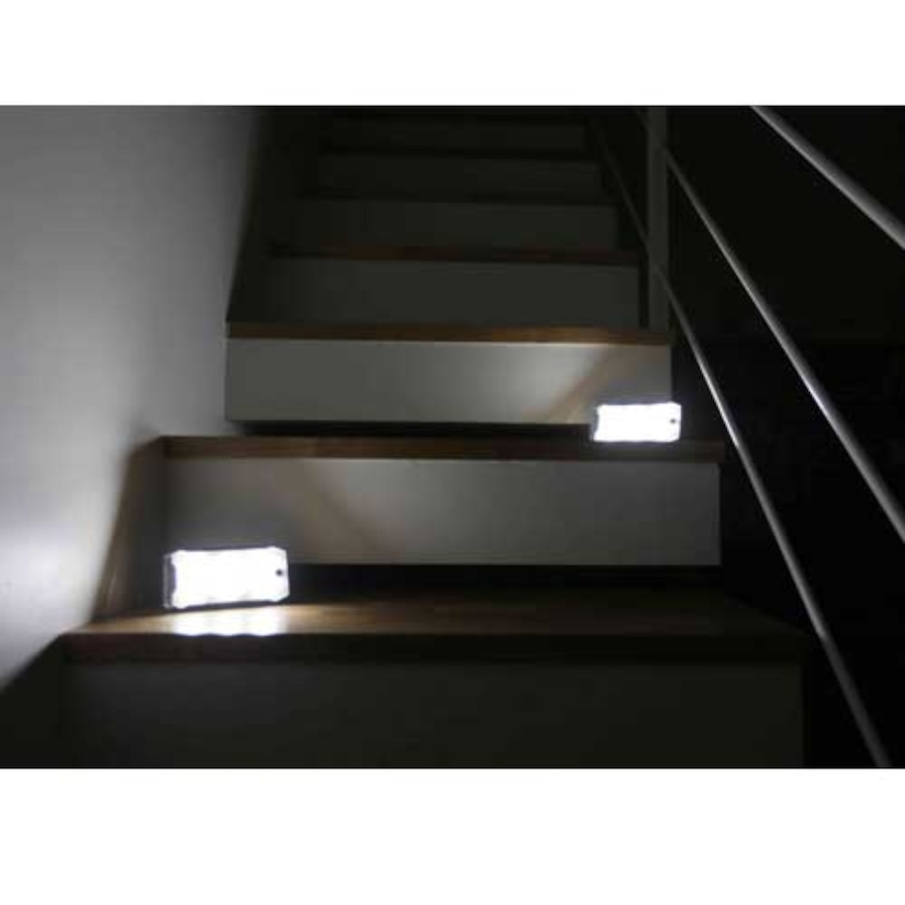 コールマン（Coleman） LED ライト クアッド マルチパネルランタン 2000031270 電池式 アウトドア キャンプ 防災 非常用 災害 携帯充電