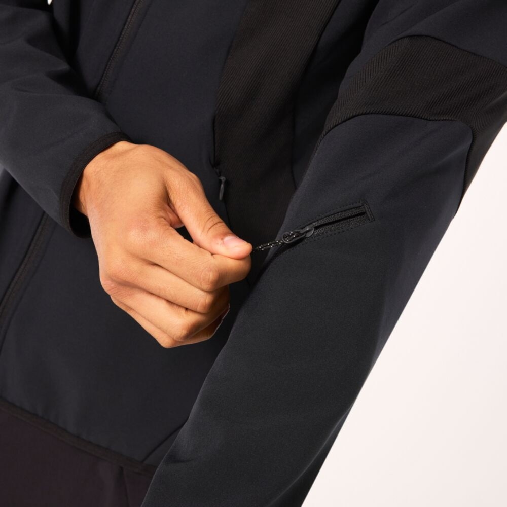 オークリー（OAKLEY）（メンズ）アウター ジャケット ラチチュード LATITUDE ARC JACKET FOA405420 ブラック USサイズ 反射 フルジップ