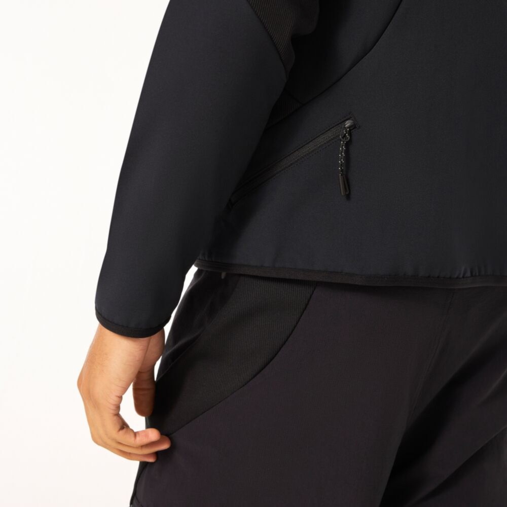 オークリー（OAKLEY）（メンズ）アウター ジャケット ラチチュード LATITUDE ARC JACKET FOA405420 ブラック USサイズ 反射 フルジップ