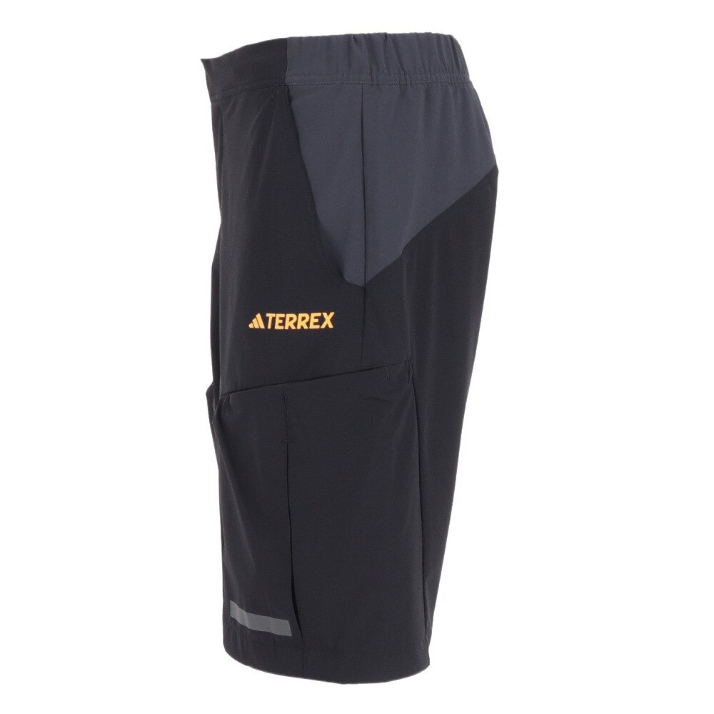 アディダス（adidas）（メンズ）ショートパンツ ショーツ Campyx ショーツ BVZ73-IC1965 ブラック  アウトドア・キャンプ用品はエルブレス