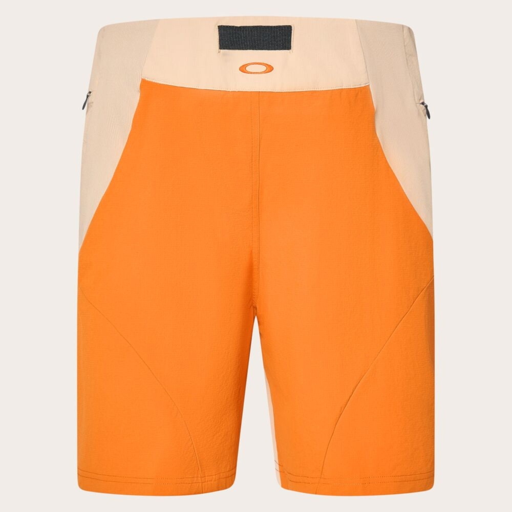 オークリー（OAKLEY）（メンズ）高通気 高除湿 サイズ調整可能 ショートパンツ ラチチュード LATITUDE ARC FOA405424-52C オレンジ
