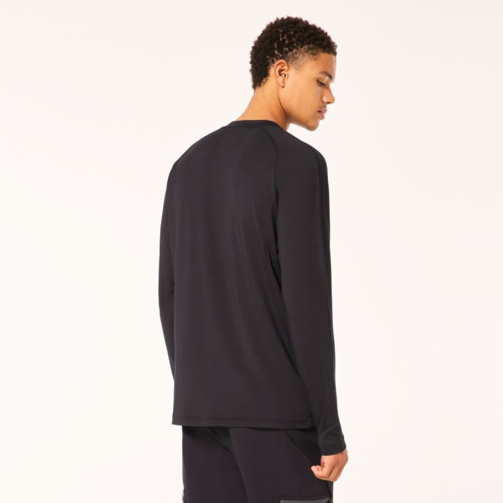オークリー（OAKLEY）（メンズ）Tシャツ 長袖 ラチチュード LATITUDE ARC RC FOA405458-02E ブラック 吸汗速乾 ストレッチ USサイズ 