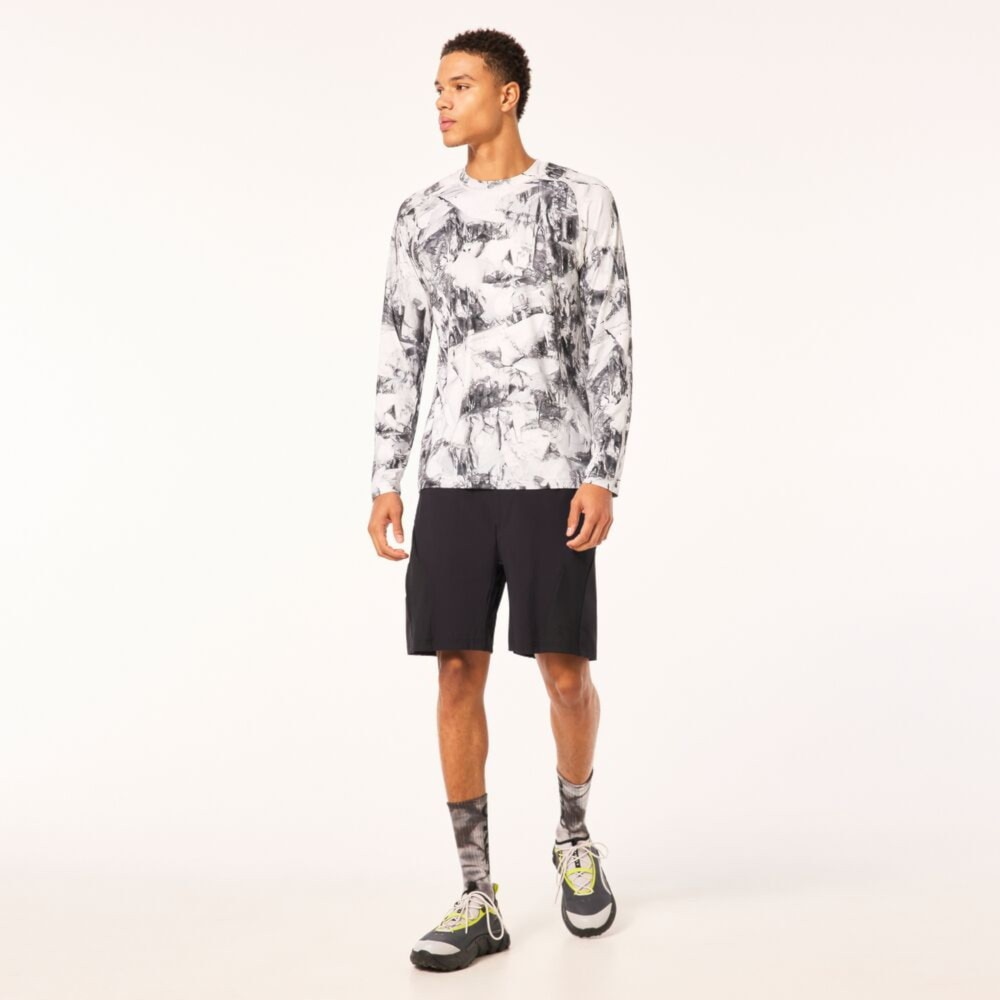 オークリー（OAKLEY）（メンズ）Tシャツ メンズ 長袖 USサイズ 吸汗速乾 ストレッチ ラチチュード LATITUDE ARC RC FOA405458-9Z7