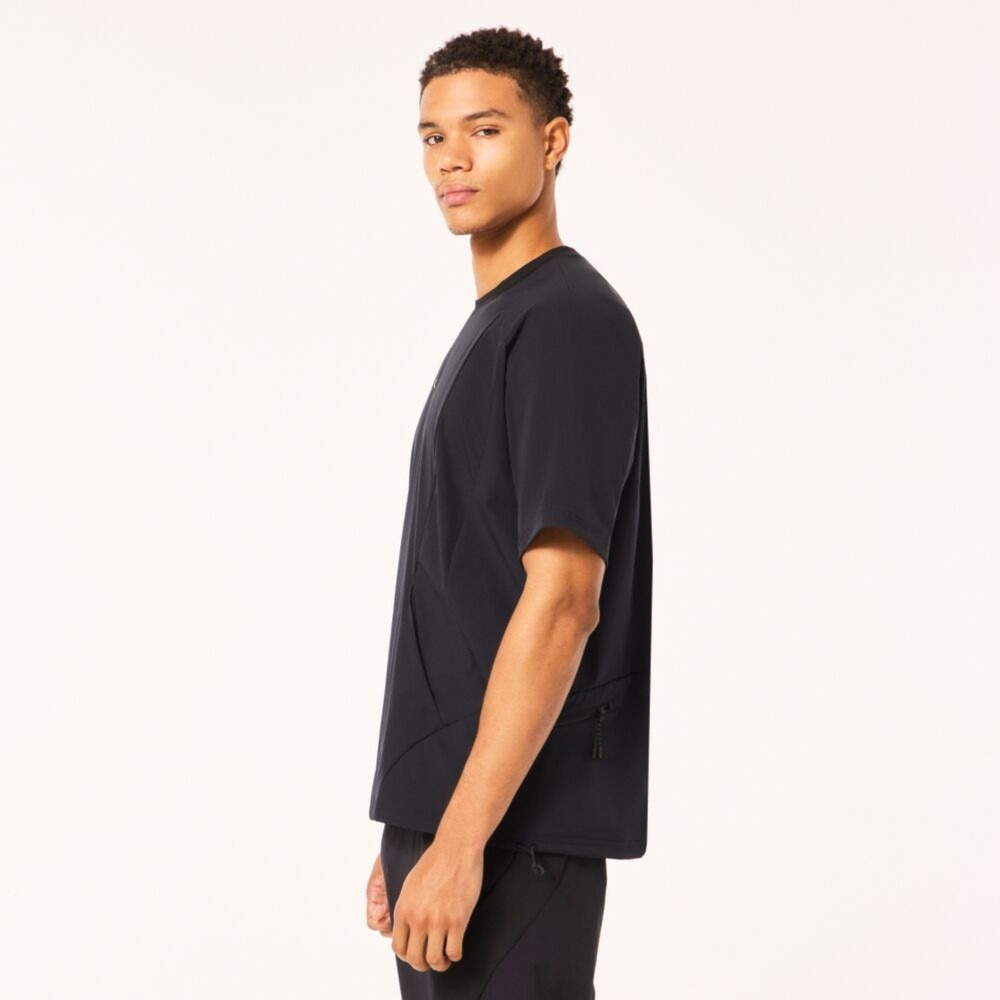 オークリー（OAKLEY）（メンズ）人気商品 USサイズ マルチポケット 半袖 Tシャツ カットソー ラチチュード LATITUDE ARC FOA405422