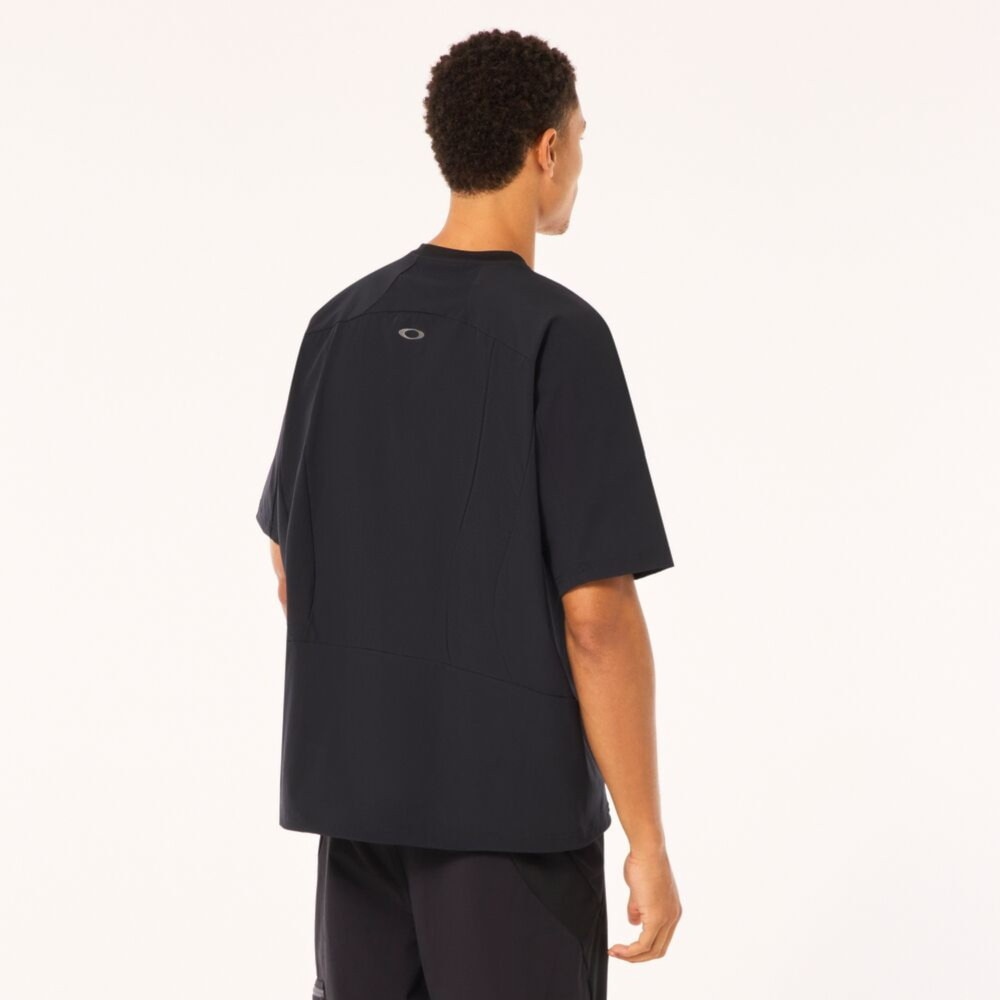 オークリー（OAKLEY）（メンズ）人気商品 USサイズ マルチポケット 半袖 Tシャツ カットソー ラチチュード LATITUDE ARC FOA405422