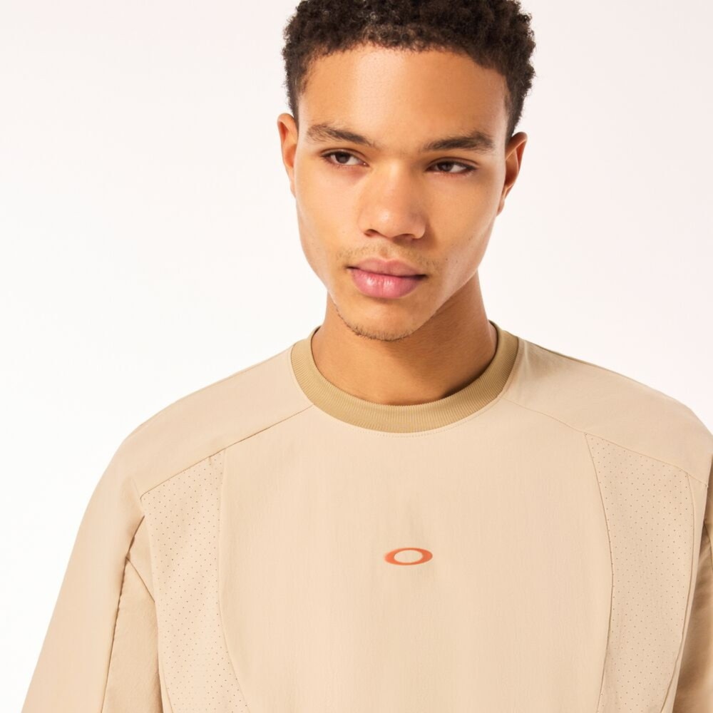 オークリー（OAKLEY）（メンズ）Tシャツ メンズ 半袖 マルチポケット ラチチュード LATITUDE ARC FOA405422-31R 吸汗速乾 通気性 軽量 トレーニング スポーツ ベージュ