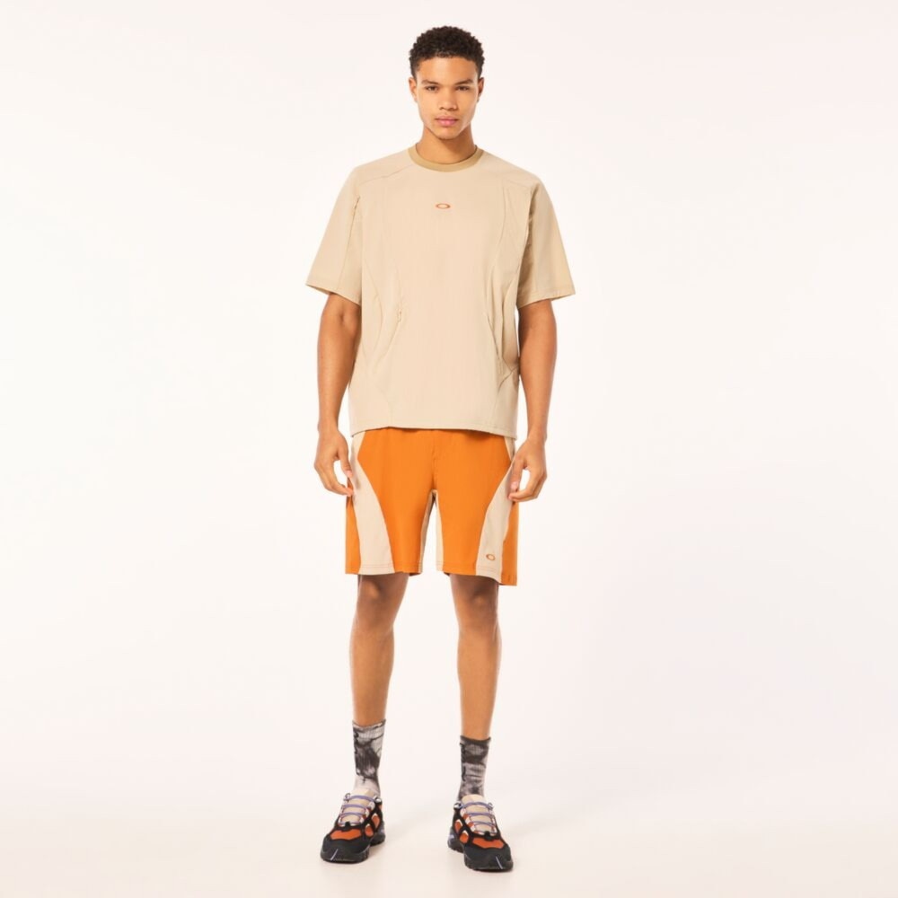 オークリー（OAKLEY）（メンズ）Tシャツ メンズ 半袖 マルチポケット ラチチュード LATITUDE ARC FOA405422-31R 吸汗速乾 通気性 軽量 トレーニング スポーツ ベージュ