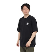 (メンズ)半袖Tシャツ CEDER TRAIL グラフィック AE5759 010 ブラック