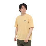(メンズ)半袖Tシャツ CEDER TRAIL グラフィック AE5759 715 イエロー