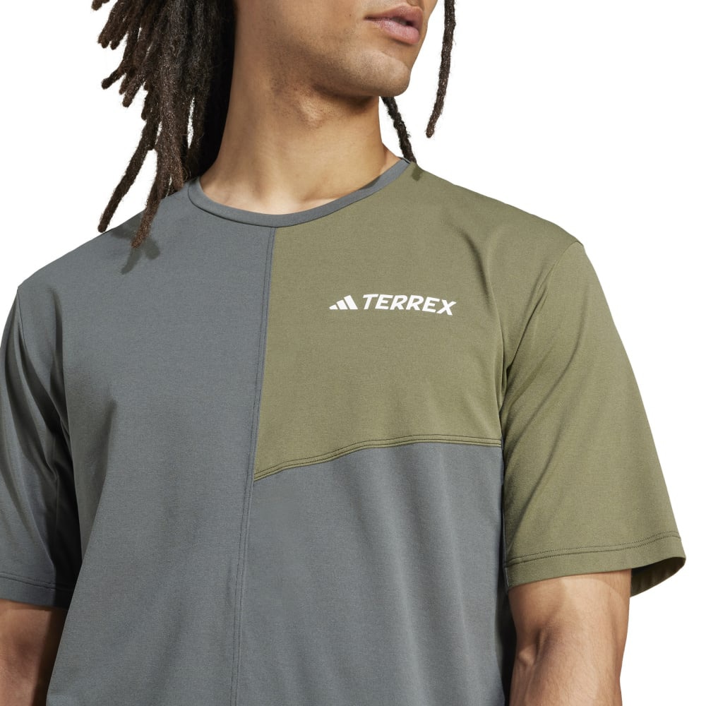 アディダス（adidas）（メンズ）テレックス マルチ クライマクール半袖Tシャツ KUG74-JE0395