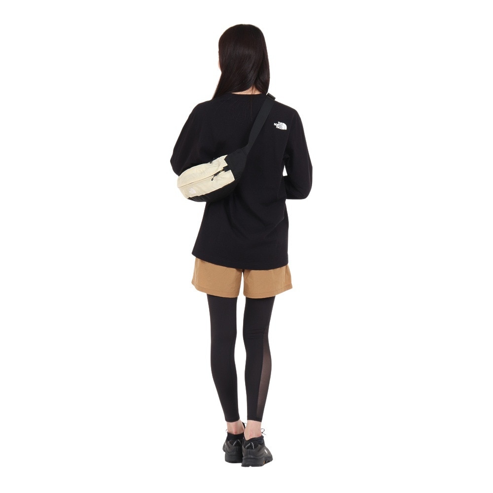 ノースフェイス（THE NORTH FACE）（レディース）長袖Tシャツ ロンT ロングスリーブ フラワーロゴ NT82332 K ブラック