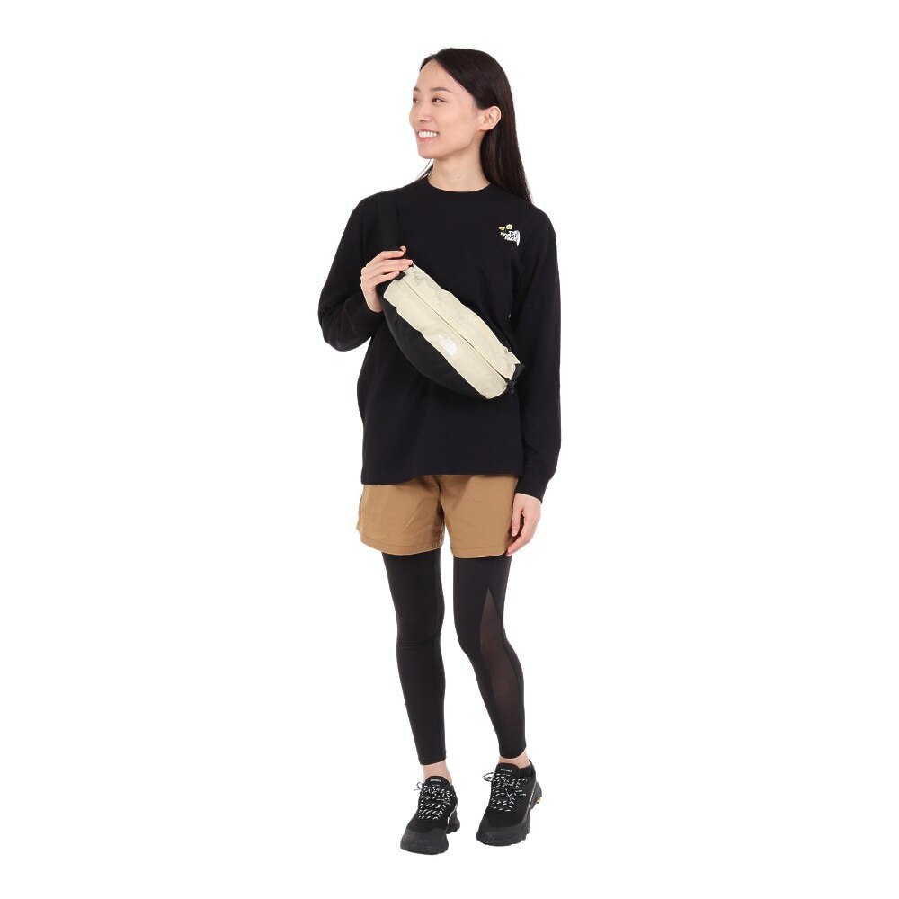 ノースフェイス（THE NORTH FACE）（レディース）長袖Tシャツ ロンT ロングスリーブ フラワーロゴ NT82332 K ブラック