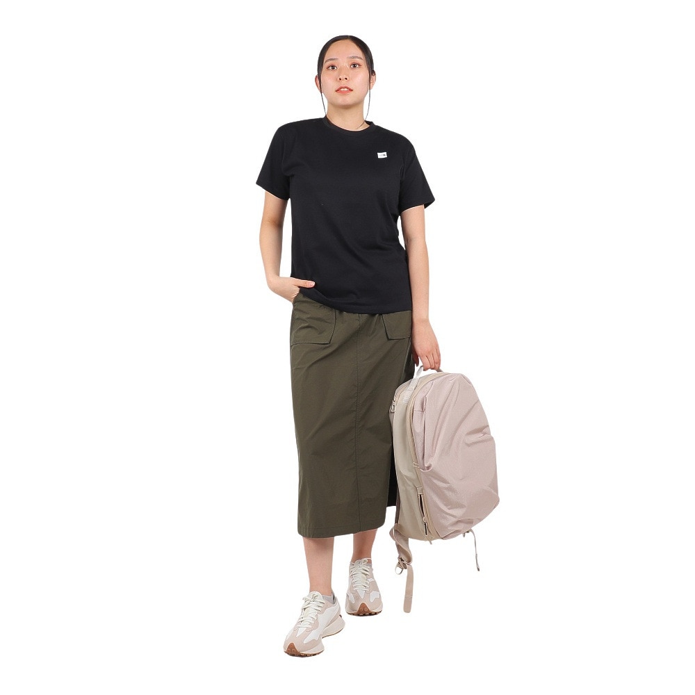 ザ・ノース・フェイス（THE NORTH FACE）（レディース）Tシャツ 半袖 SMALL BOX LG スモールボックスロゴ NTW32445 黒 ブラック