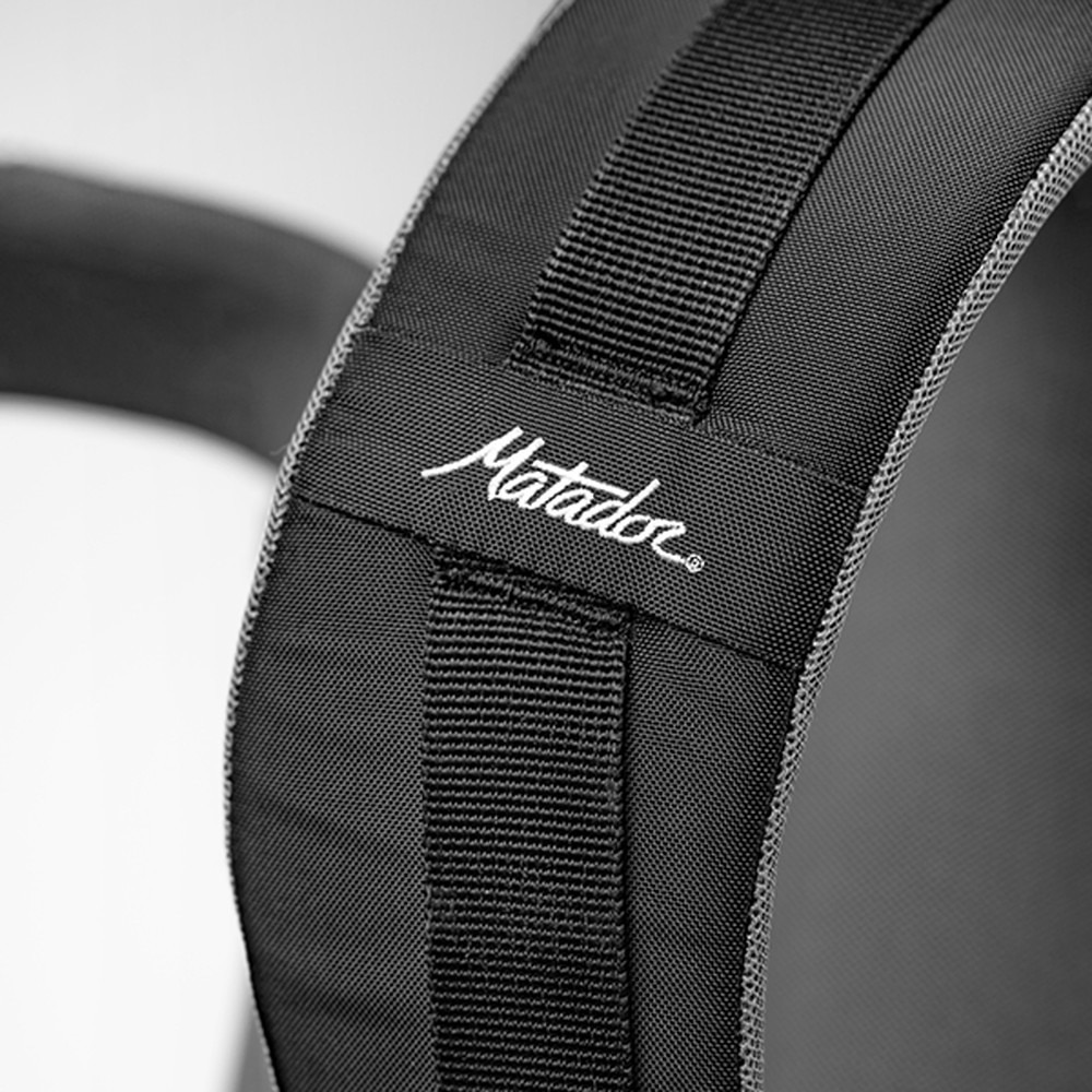 Matador（Matador）（メンズ、レディース）防水 耐久性 通気性 抜群 リュック セグ28 バックパック 20370053001000 ブラック 28L