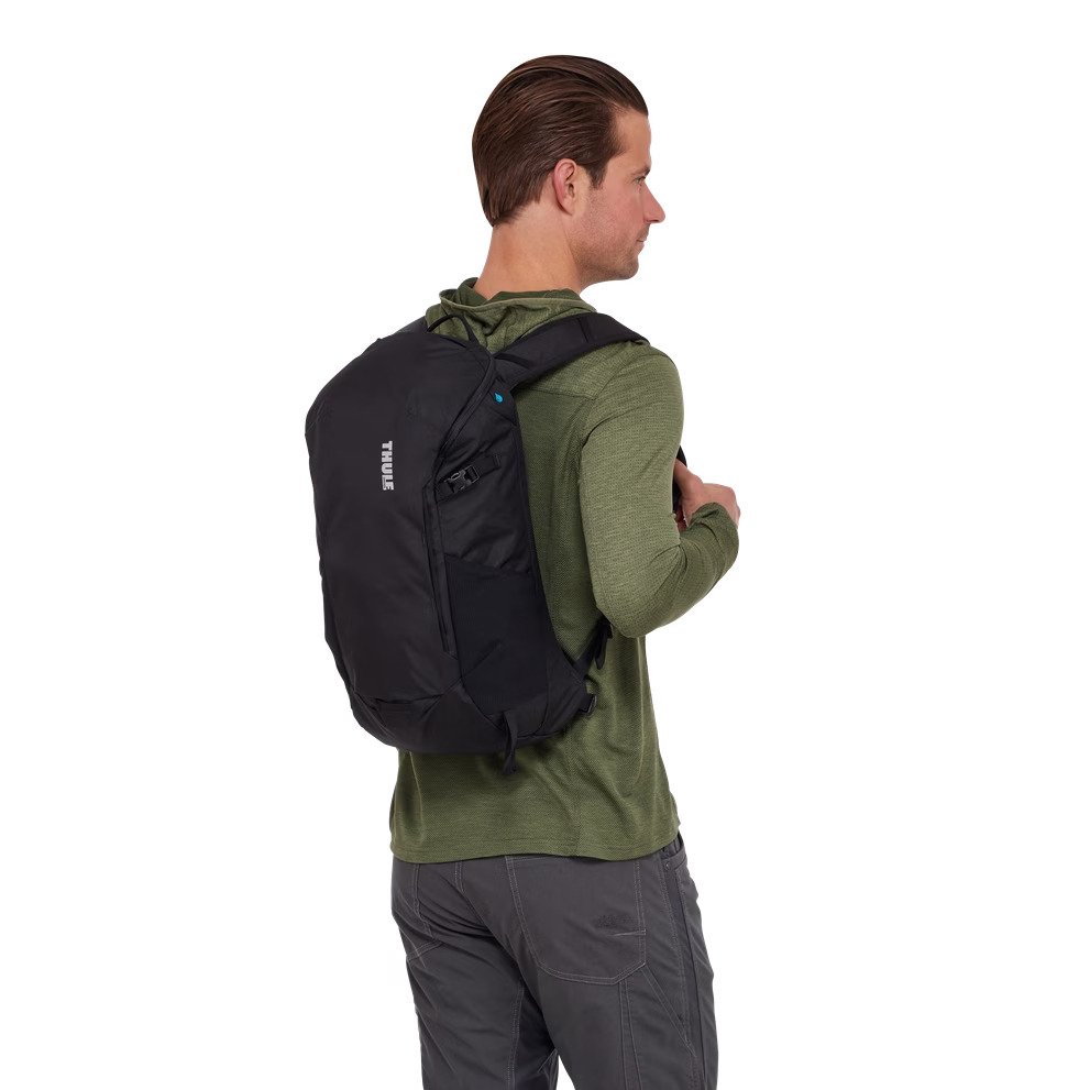 スーリー（THULE）（メンズ、レディース）バックパック リュック 登山 ハイキング Thule AllTrail 18L 3205085 Black