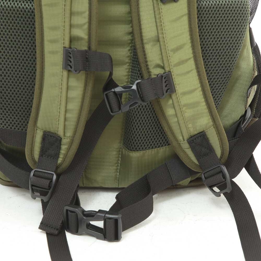 ホールアース｜リュック 25L バックパック WES17F04-9002 DGRN バッグ レインカバー付き 防水カバー 自転車通勤 通学 登山 -  アウトドア・キャンプ用品はエルブレス