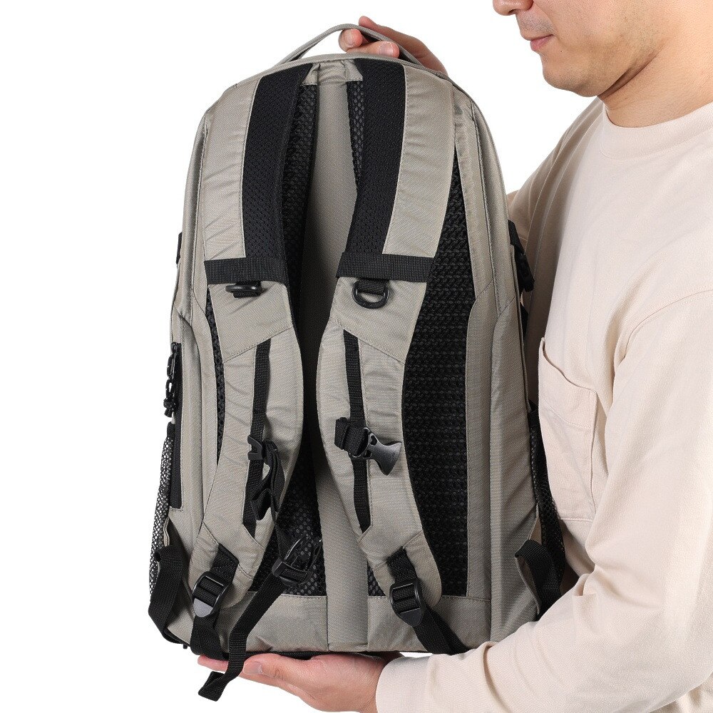 コロンビア（Columbia）（メンズ、レディース）チェストベルト分離可 バッグ リュック パナシーア33L バックパック PU8584 221 ベージュ はっ水 軽量 ビジネス 通勤 通学
