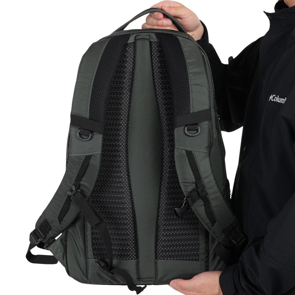 コロンビア（Columbia）（メンズ、レディース）チェストベルト分離可 バッグ リュック パナシーア33L バックパック PU8584 326 グレー はっ水 軽量 ビジネス 通勤 通学 大容量