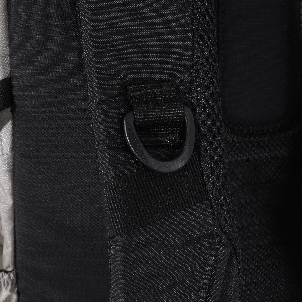カリマー（karrimor）（メンズ、レディース）軽量 コンパクト 通気性 抜群 バッグ リュック バックパック コット 18 501145-1000 18L シルバー