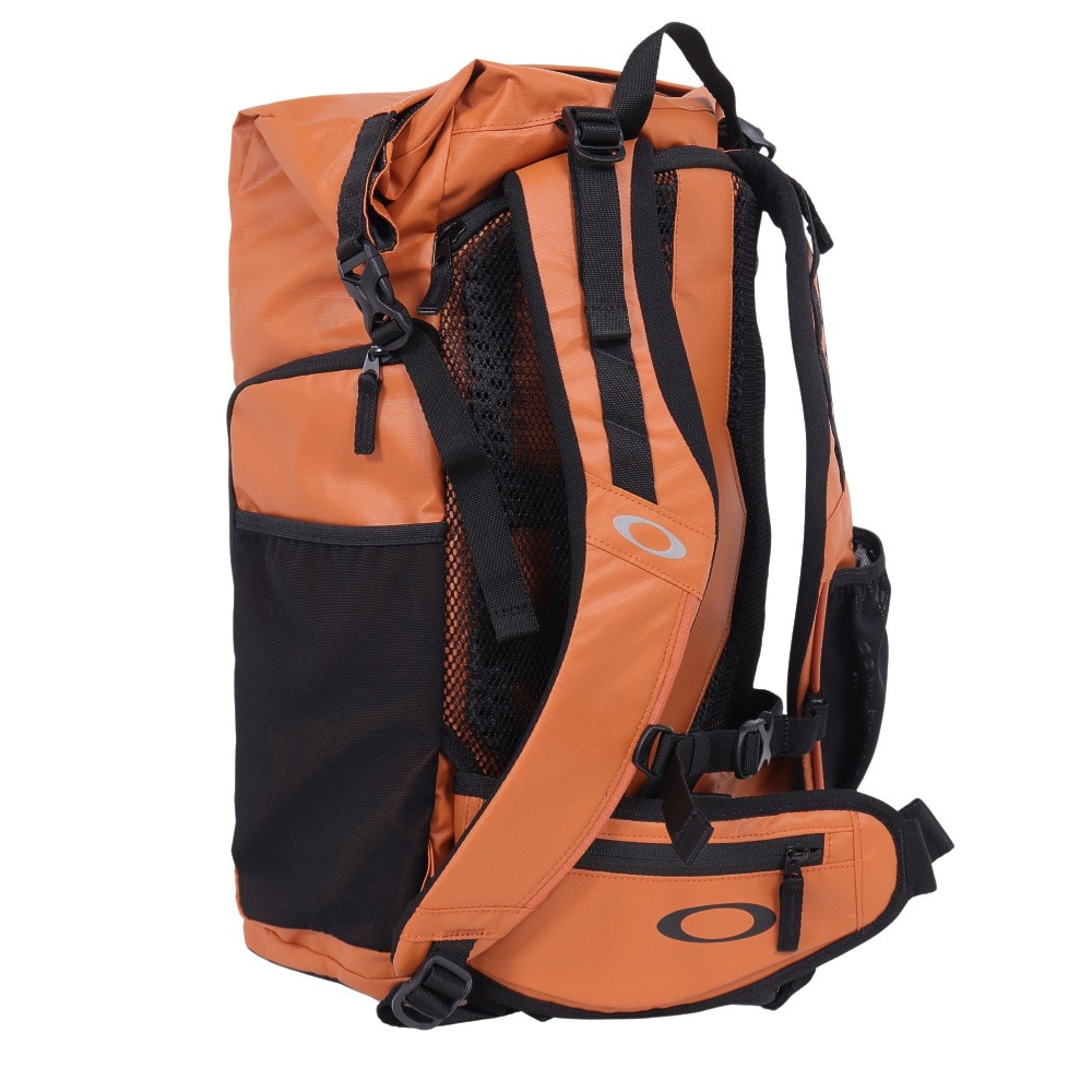 オークリー（OAKLEY）（メンズ、レディース）バッグ リュック ROAD TRIP TERRAIN FOS901338-52C オレンジ 25L 耐久性 ビジネス