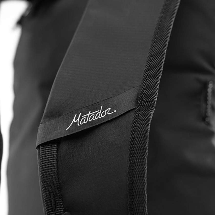 Matador（Matador）（メンズ、レディース）バッグ リュック リフラクション パッカブルバックパック 20370059001000 ブラック 16L コンパクト収納 携帯用