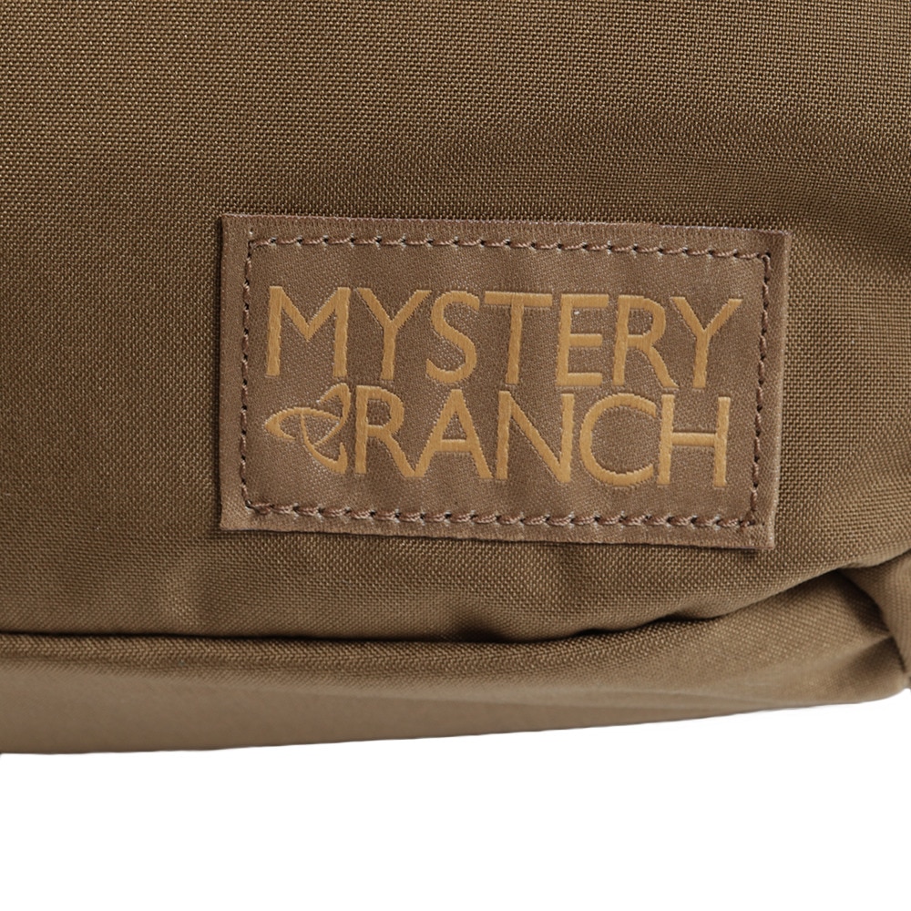 ミステリーランチ（Mystery Ranch）（メンズ、レディース）ボディバッグ フルムーン コヨーテ 19761330017000 カーキ 6.3L