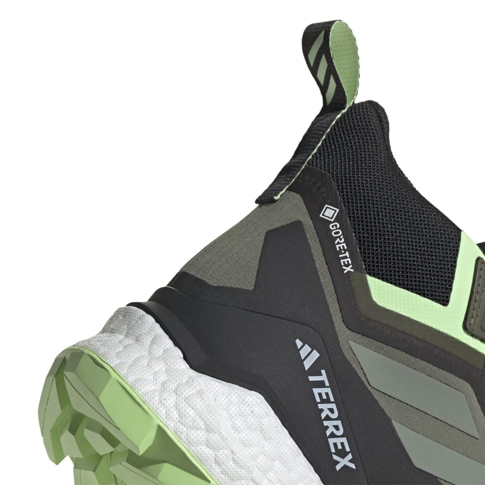 アディダス（adidas）（メンズ）トレッキングシューズ ハイカット 登山靴 FREE HIKER 2.0 ゴアテックス IE5127