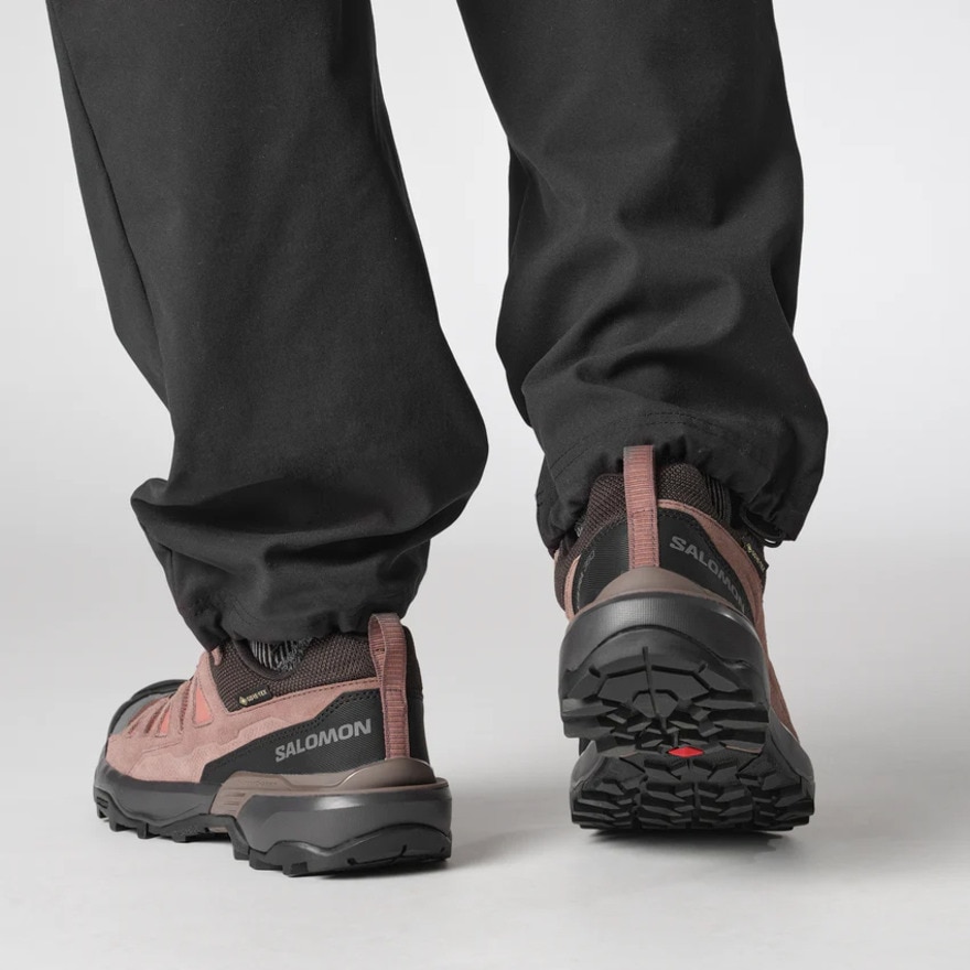サロモン（SALOMON）（レディース）トレッキングシューズ ローカット 登山靴×ULTRA 360 レザー ゴアテックス L47571500