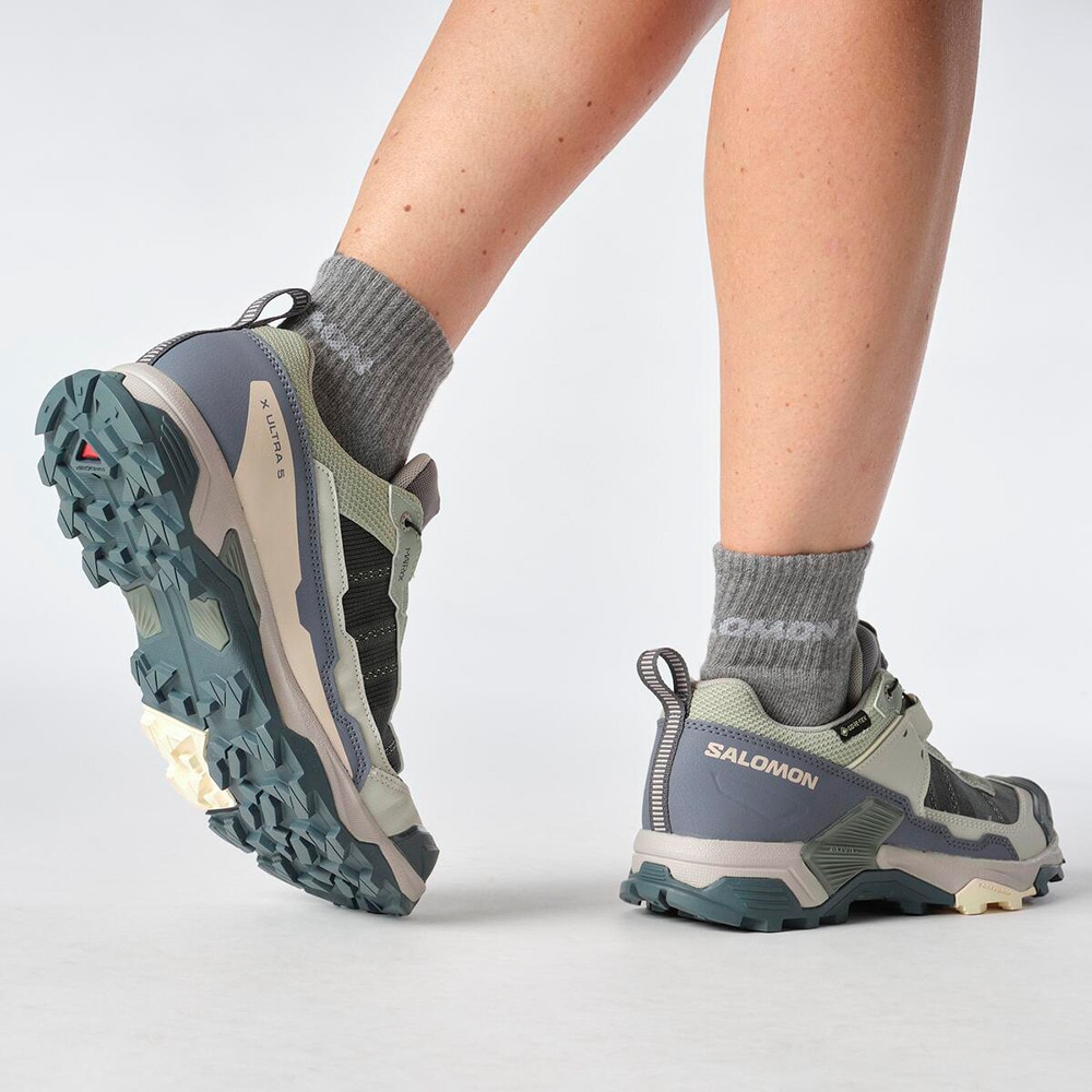 サロモン（SALOMON）（レディース）ハイキングシューズ X ULTRA 5 GORE-TEX L47726300