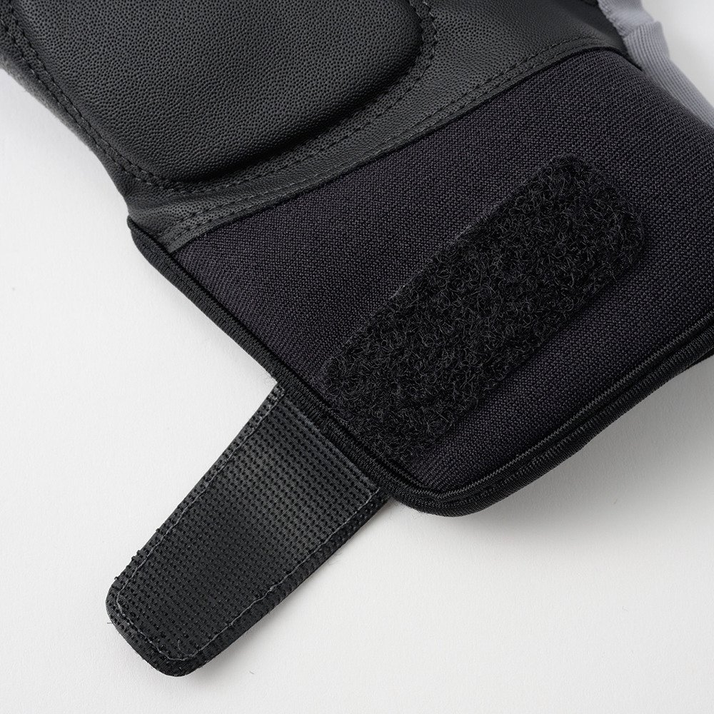 カペルミュール（KAPELMUUR）（メンズ、レディース）ベルクロ付ショートグローブV2 kpgs1030-GRY