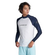 クイックシルバー（Quiksilver）（メンズ）ラッシュガード 長袖 ロングスリーブ ホワイト×ネイビー UVカット UPF50+ 紫外線対策 ON TOUR QLY221053 NVY1