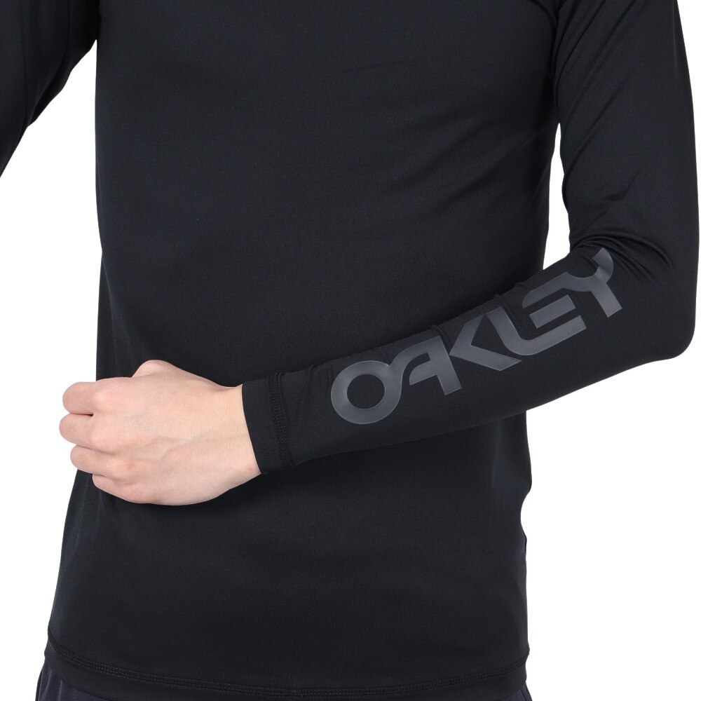 オークリー（OAKLEY）（メンズ）ラッシュガード 長袖 PRESSURE 25.0 FOA407763-02E