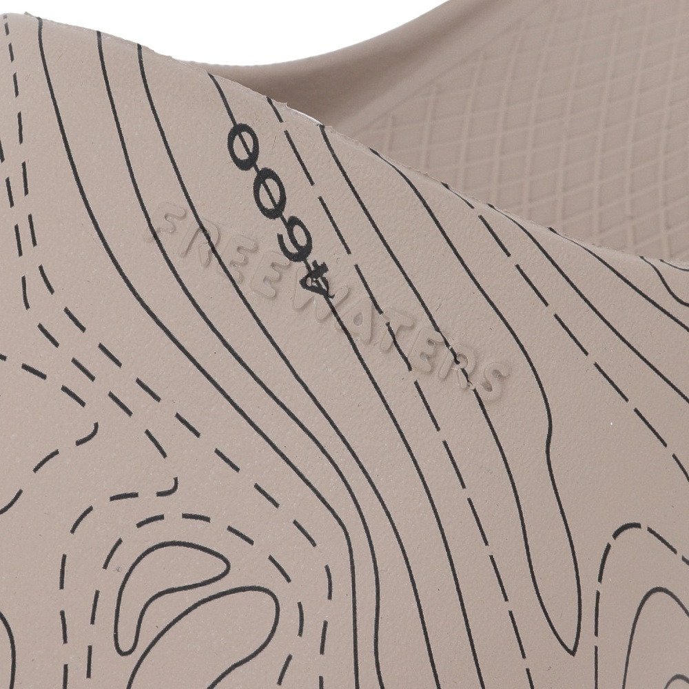 フリーウォータース（free waters）（メンズ、レディース）サンダル Cloud9 Slide Topography Taupe Print UO-003 TOPO