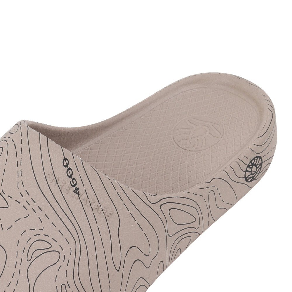 フリーウォータース（free waters）（メンズ、レディース）サンダル Cloud9 Slide Topography Taupe Print UO-003 TOPO