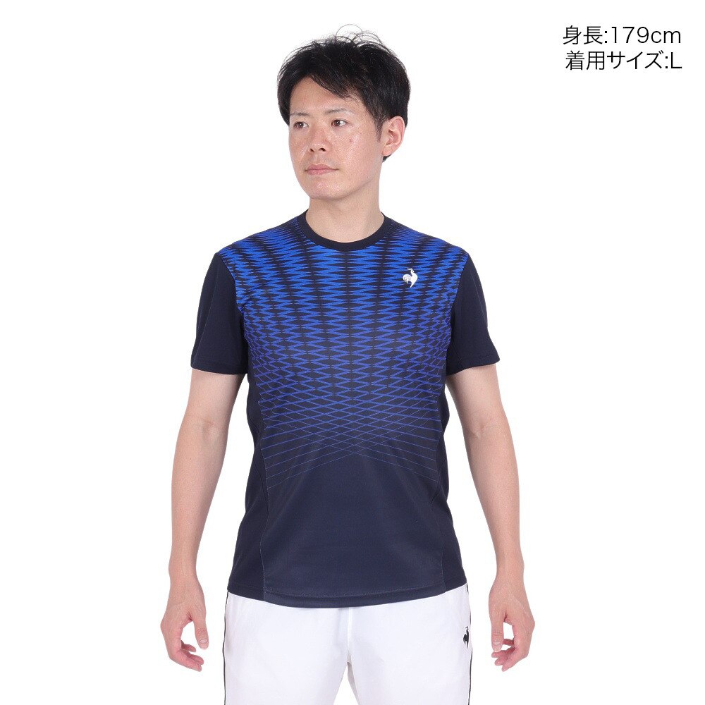 ルコックスポルティフ（lecoqsportif）（メンズ）テニスウェア グラフィックゲームシャツ LN4FHT11M NV00
