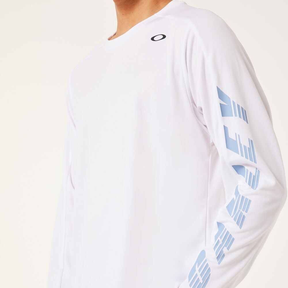 オークリー（OAKLEY）（メンズ）テニスウェア SLANT ロゴプリント長袖 Tシャツ 12.0 FOA408265-100