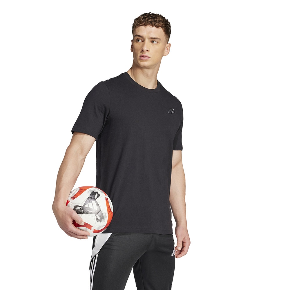 アディダス（adidas）（メンズ）サッカーウェア コパ シグネチャー グラフィック半袖Tシャツ KRL46-JJ1421