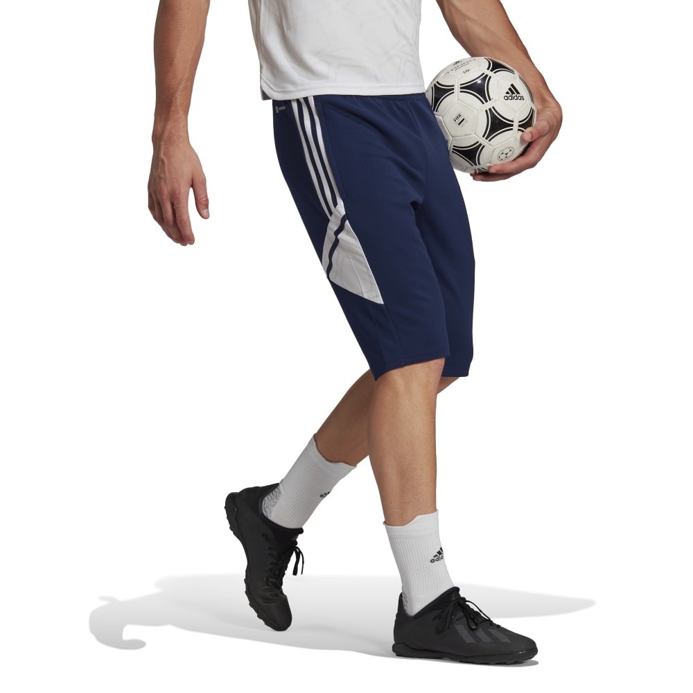 adidas  サッカーウェア　ハーフパンツ