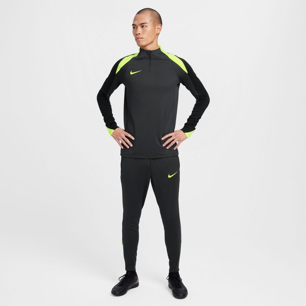 ナイキ（NIKE）（メンズ）サッカーウェア ドライフィット ストライク 1/2ジップ 長袖ドリルトップ FN2404-060
