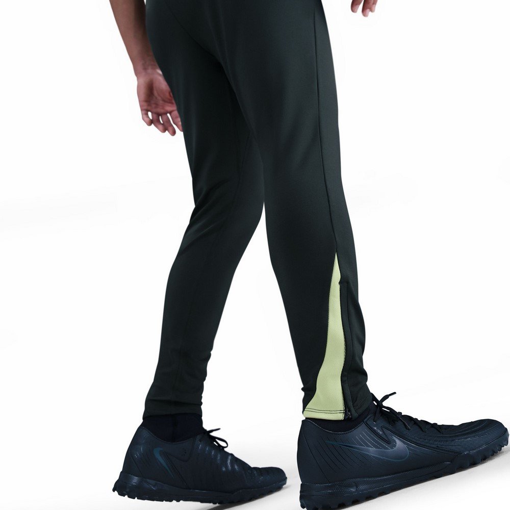 ナイキ（NIKE）（メンズ）サッカーウェア ドライフィット ストライク パンツ FN2406-390